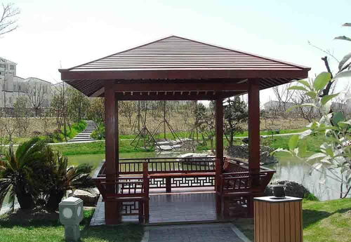 凉亭的方位选择：西侧的午后时光