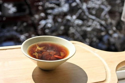 罗汉果搭配菊花枸杞泡水，养生效果如何