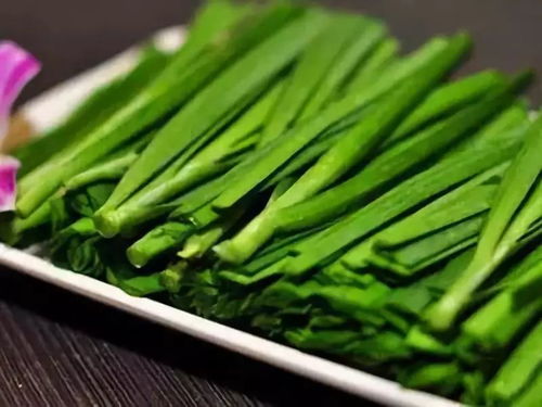 天价韭菜芹菜：一种因稀缺而价格奇高的蔬菜
