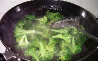 菜打农药后如何处理才能平安食用？