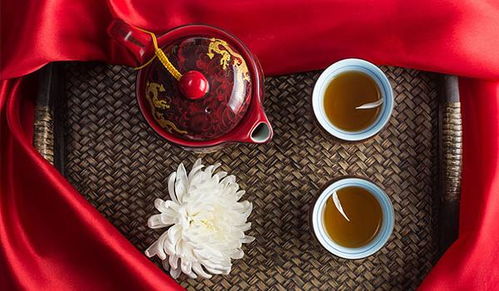 菊花茶功效显著，喝它对眼睛好