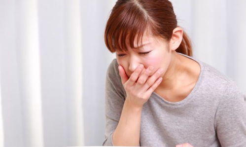 2. 恶心想吐， 感觉要吐出来