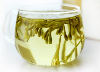 金银花能直接泡水喝吗？新鲜的行不行