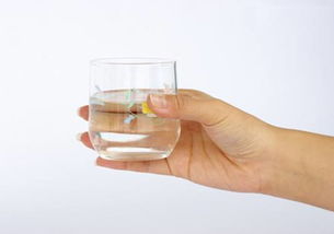 冷敷、冰块冷敷、药物治疗，你选哪个？