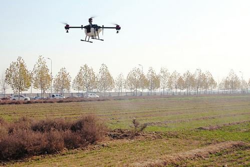 新世纪广场：无人机的新天地