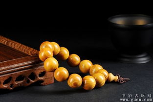 金丝楠木：金丝闪烁， 清新怡人