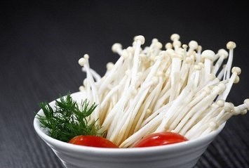 金针菇二次发芽，嫩吃吗？揭秘真相！