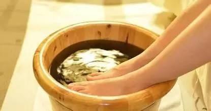 花椒艾叶生姜泡脚，效果如何