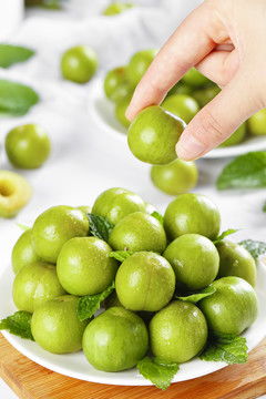 脱骨李成熟上市时间及产地，爆款花卉特产！