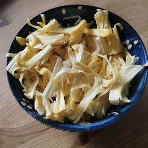 菠萝蜜丝香甜可口，怎么做呢