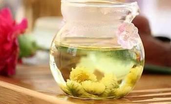 菊花加茶叶泡水喝，这样泡茶有什么独特功效