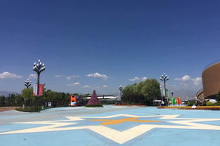 云轨观光环线， 畅游全园美景