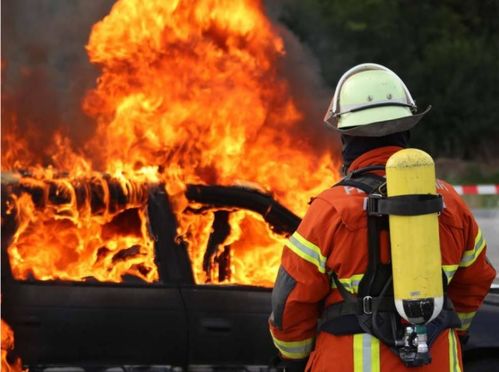 消防员行动不便