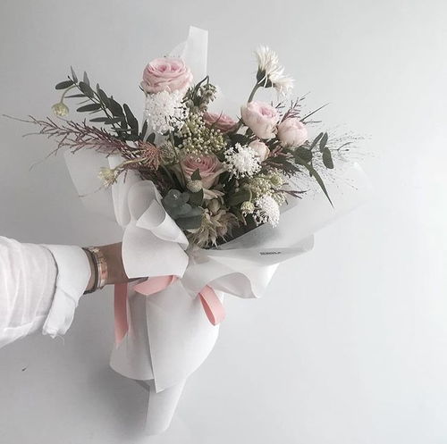 想学简单包花束？先了解花束结构