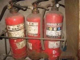 杀虫剂喷在煤气灶上遇火会爆炸吗？这种情况下的安全隐患有哪些？