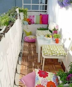 色彩搭配，打造特色阳台花园