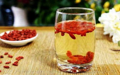 菊花枸杞决明子泡水，这样搭配才正确