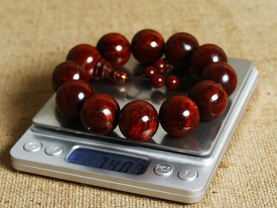 小叶紫檀的密度和油性