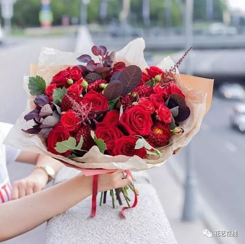 送玫瑰花给情人，浪漫吗