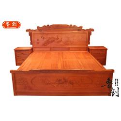 花梨木大床价格几何？市场行情大揭秘