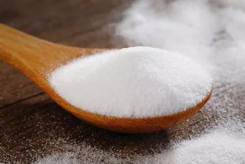 小苏打洗生姜， 清洁又健康