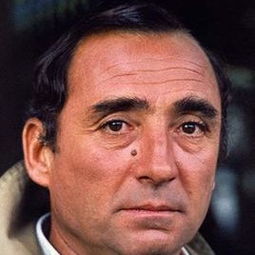 克劳德布拉瑟月季：美丽与香气的交织