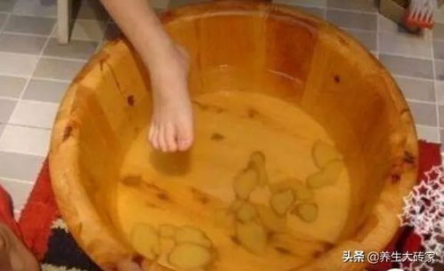 生姜花椒泡脚，能去湿气吗