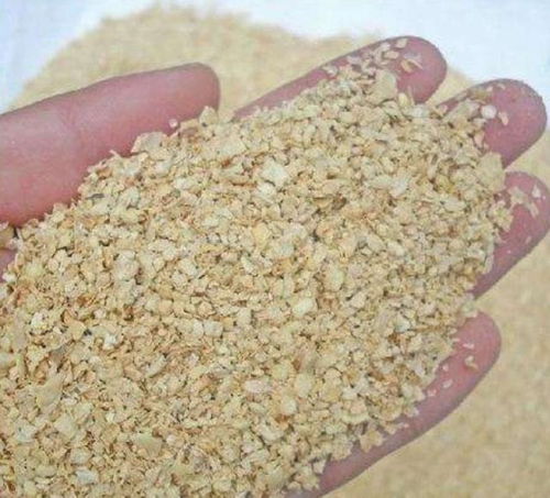 豆饼和豆粕有什么区别？它们在营养成分和用途上有哪些不同？