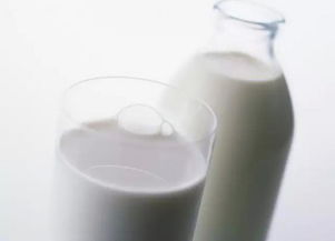 牛奶蜂蜜面膜能否祛斑？了解其成分和作用原理