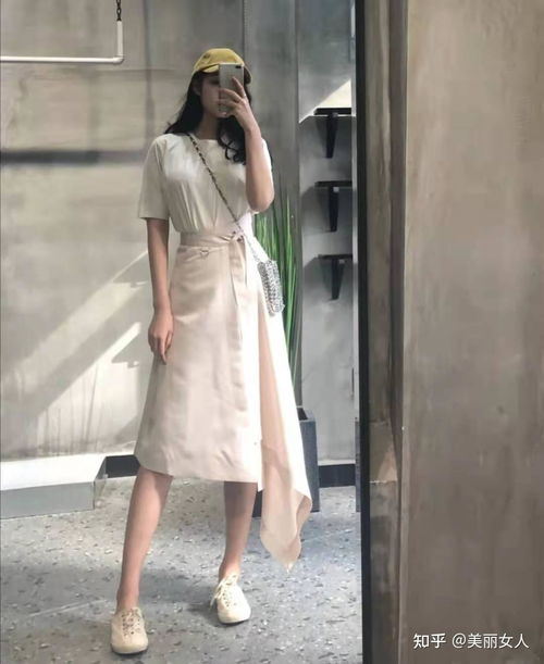 花色半身裙+上衣，如何打造夏日清新穿搭