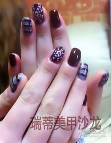 维卡斯沙龙美甲价格揭秘，价格与服务大揭秘！