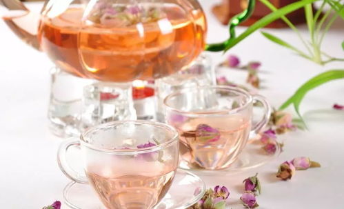 玫瑰花茶+绿茶，搭配清新