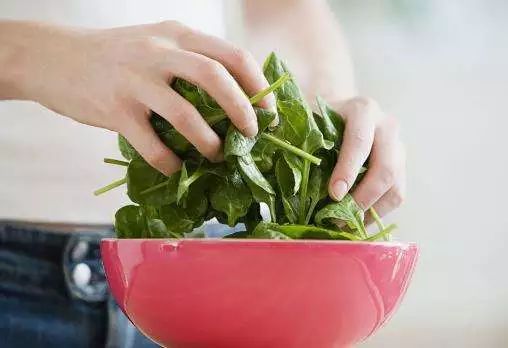 哎呀，吃了农药菜，会不会中毒啊？