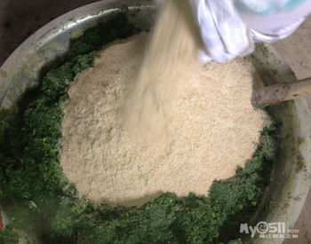 土鸡饲料中菜籽油最佳添加时间及配比，如何避免散养户养殖过程中掉坑？