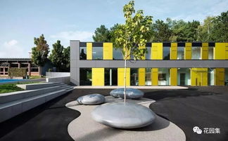 花池坐凳：花间小憩， 诗意盎然