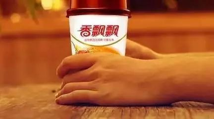 避坑指南：奶茶杯不嫩当花盆