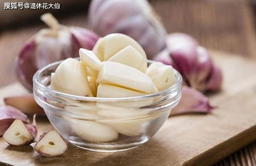 大蒜保鲜技巧：有效防止发芽与变质，延长保存期！