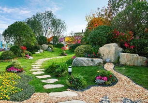 选择小区绿化植物应注意什么