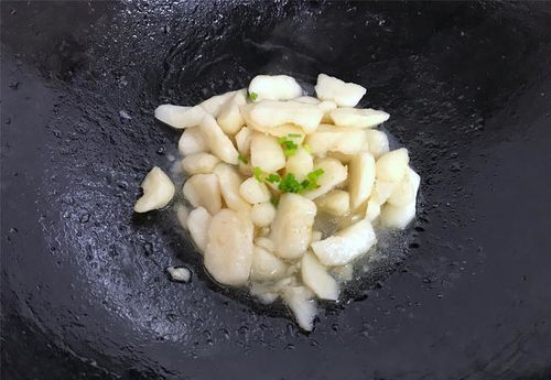 秀珍菇炒虾仁：营养丰富的家常菜