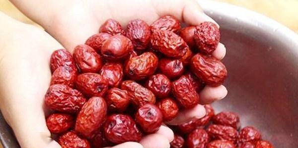 黄女士的遭遇， 硫磺的阴影