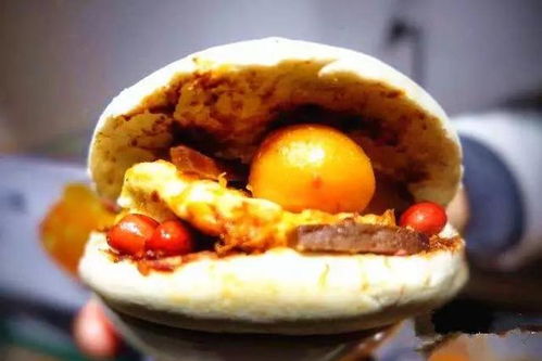 菜夹馍：馍小肉少，利润大