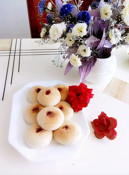 鲜花饼的玫瑰花是哪种品种？吃货必看揭秘