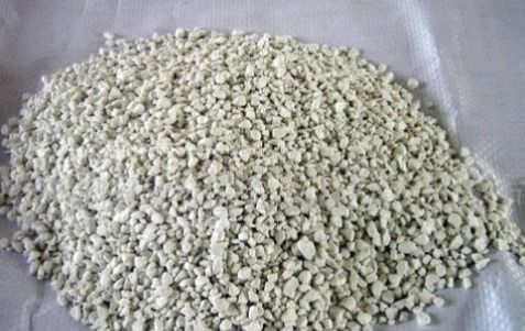 草木灰成分中哪些元素对植物肥料应用效果影响最大