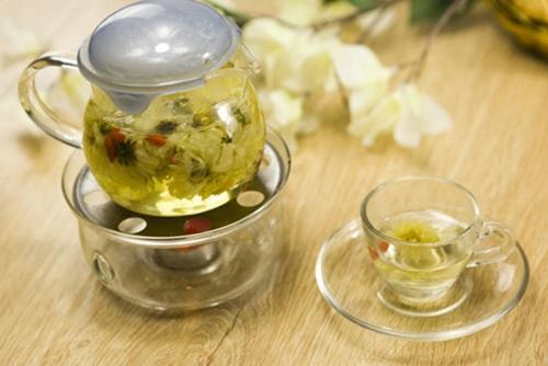 菊花茶可以天天泡水喝吗？长期饮用可能伤身哦