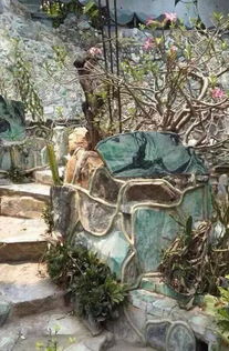 瞎扯淡，石头还嫩Zuo信仰象征