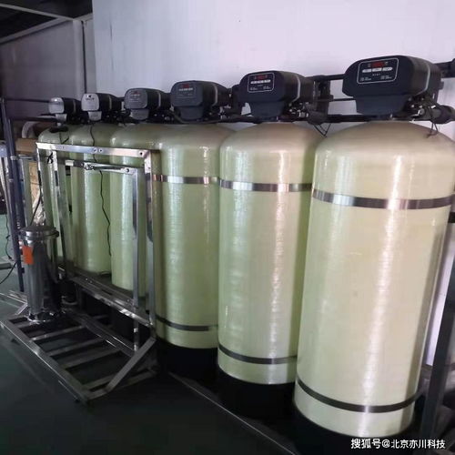 如何根据冷却水水质、温度和设备材质选择合适的杀菌剂？