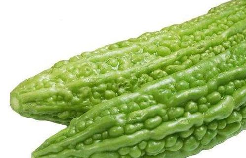 二、苦瓜与豆角的搭配种植