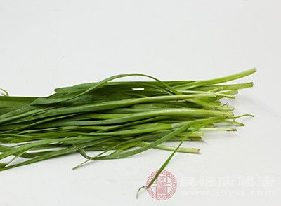 韭菜富含锌、维生素C等，可促进性激素分泌
