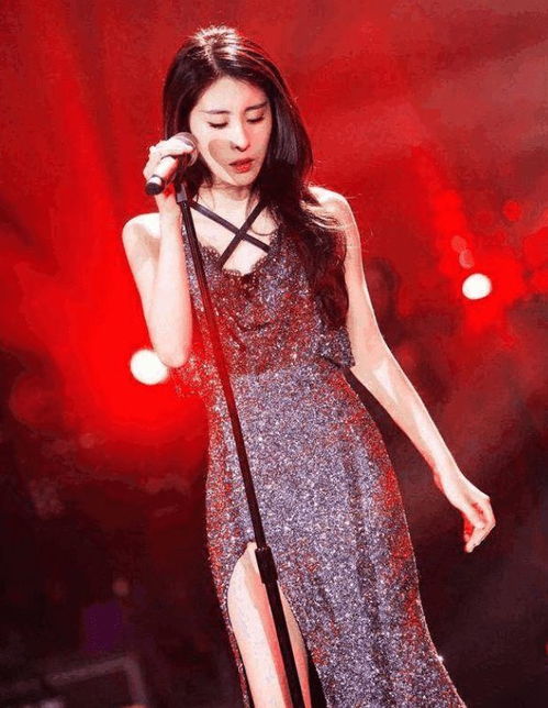 独家揭秘：红色妖姬洗脚水视频真相