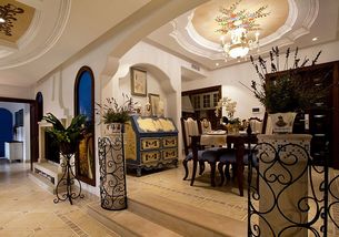 招财进宝：月季花的吉祥寓意